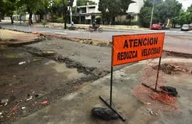 La Municipalidad de Asunción culpa a la Essap de retrasos en las obras de la avenida Carlos Antonio López, ya que los trabajos de cambios de cañerías se hacen con el ente.