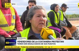 Vendedores de la Costanera protestan