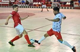Independiente de Barrio Obrero y 29 de Septiembre igualaron 1-1 en el juego inaugural de la Serie B por el cuadrangular semifinal de la Copa Divisional Oro. Mañana hay nueva jornada en cancha de José Meza.
