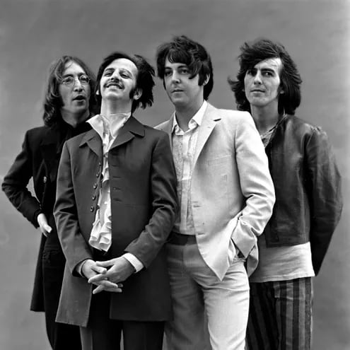 John Lennon, Ringo Starr, Paul McCartney y George Harrison, integrantes de los Beatles. La agrupación presentó una nueva canción con apoyo de la Inteligencia Artificial.