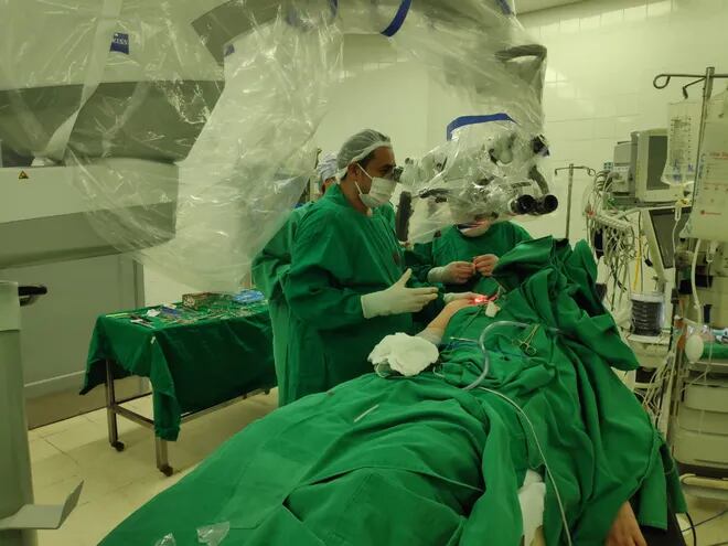 Las cirugías practicadas a Zaván fueron un éxito, según el médico encargado.