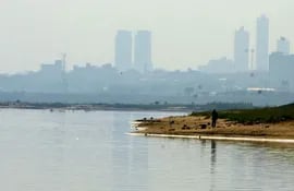 El río Paraguay registra nivel histórico de bajante, el cual afecta la normal navegación e impacta en el comercio exterior.