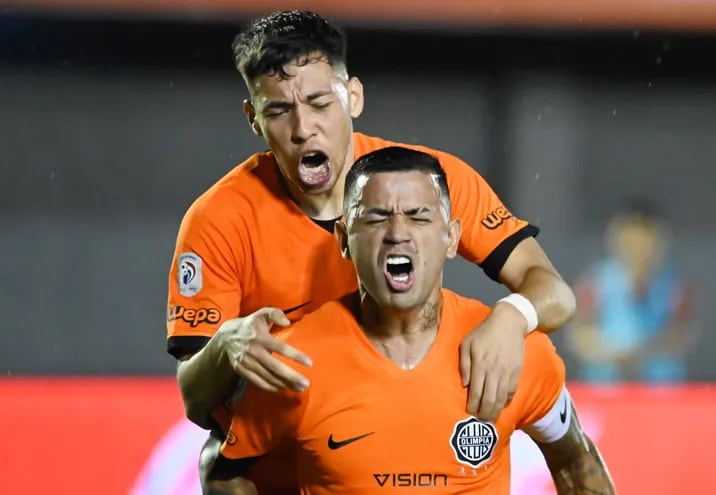 Derlis González y Carlos Arrúa, los goleadores de Olimpia ante Tacuary