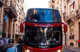 El bus partió de la sede del Consulado General del Paraguay en Buenos Aires, a las 16 horas de ayer domingo.