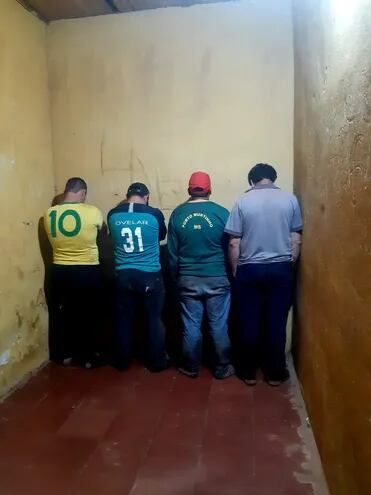 Cuatro presuntos abigeos fueron detenidos en Minga Guazú.