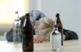 Es mejor que los padres recién aborden el comportamiento poco saludable de sus hijos con la bebida cuando vuelvan a estar sobrios.