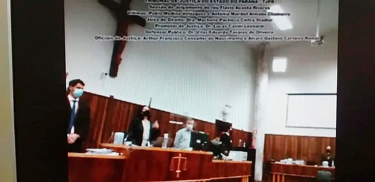 La jueza especializada Mychelle Pacheco Cintra dictó la condena de 36 años de cárcel luego de conocer que el Tribunal Popular votó por declarar culpable a Flavio Acosta Riveros.