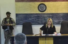 La jueza Rosarito Montanía en una de las sesiones de audiencia preliminar en el caso A Ultranza.