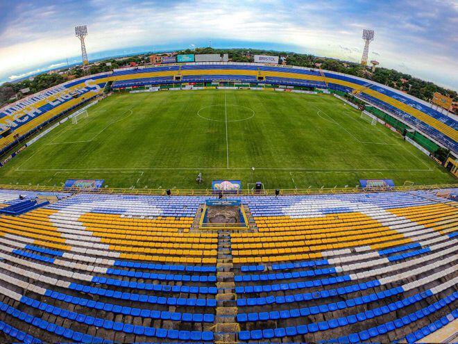 El estadio Feliciano Cáceres albergará el duelo de hoy entre el Sportivo Luqueño ante San Lorenzo.