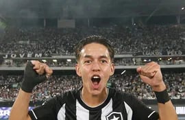 Matías Emanuel Segovia Torales (20 años), Segovinha, del Botafogo.