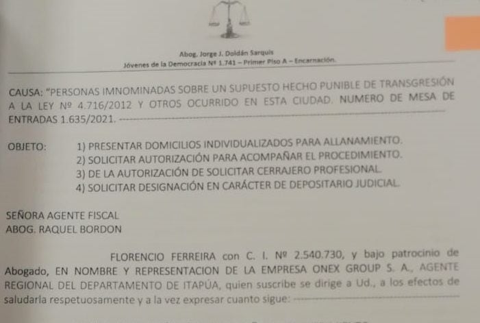 Facsímil de la denuncia presentada por Onex Group SA a la Fiscalía para intervenir en la explotación clandestina de tragamonedas. La firma solicita sea designada como depositaria judicial de las máquinas incautadas.