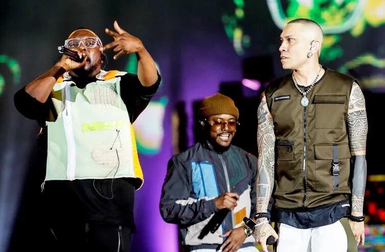 Los integrantes de Black Eyed Peas durante su actuación en el festival Rock in Rio, el sábado pasado. El grupo actuará el jueves 10 en la Nueva Olla, de Cerro Porteño.