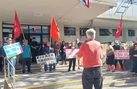 Manifestación de asegurados y jubilados del IPS.