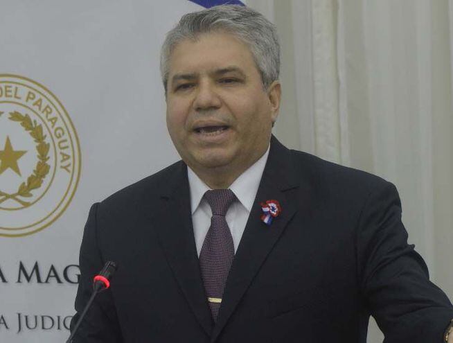 El Vicepresidente de Paraguay renunciará a su cargo: se trata de Hugo Velázquez, que tampoco será candidato a Presidente