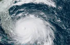 Vista satelital del huracán Dorian sobre las Bahamas.