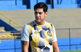 José Gabriel Arrúa Ovelar (35 años), entrenador de Sportivo Trinidense.