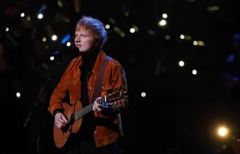 El cantante británico Ed Sheeran durante una presentación en Londres, el pasado 17 de octubre. El cantante está actualmente aislado tras haber dado positivo al covid-19.