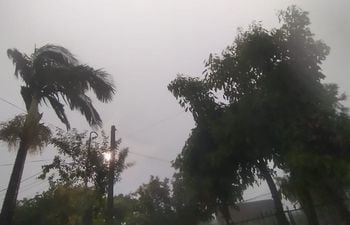 Foto de archivo del temporal que afectó a la ciudad de Coronel Oviedo en el 2021.