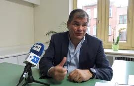 El expresidente de Ecuador Rafael Correa durante una entrevista con Efe en Bruselas, el pasado mes de abril. (Imagen de archivo EFE)