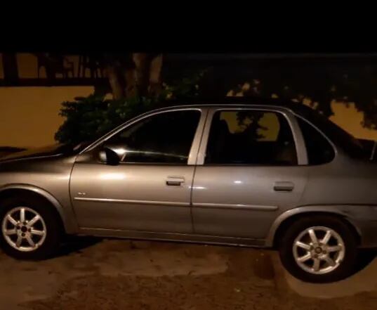 El automóvil robado que fue recuperado del poder de una pareja.