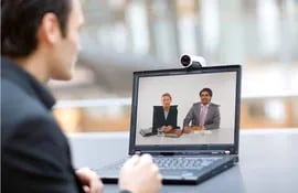 la-videoconferencia-se-ha-convertido-en-una-de-las-tecnologias-mas-efectivas-para-permitir-la-colaboracion-humana-y-cara-a-cara-en-tiempo-real--223226000000-1371646.jpg