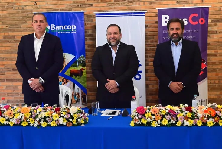 Autoridades de Bancop, Coopexsanjo y BrosCo S.A. firmaron una importante alianza.