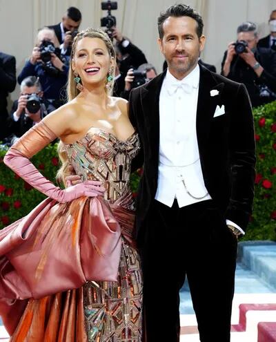 La hermosa pareja formada por los actores Blake Lively y Ryan Reynolds espera a su cuarto hijo.