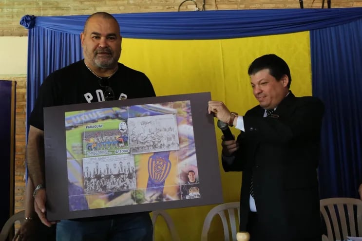 José Luis Chilavert, excapitán de la Selección Paraguaya, forma parte de esta emisión conmemorativa de los 100 años de Sportivo Luqueño.