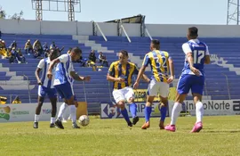 2 de Mayo, Sportivo Luqueño, División Intermedia.
