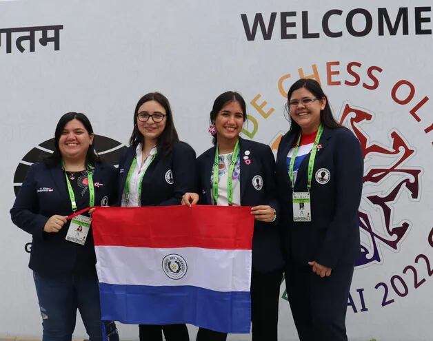De izq. a der. Gaby Vargas, Renata Mayeregger, Paula Oviedo y Dalila Pérez del equipo femenino paraguayo.