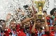 los-jugadores-del-flamengo-levantan-el-trofeo-de-campeon-del-campeonato-carioca-195447000000-1071163.jpg