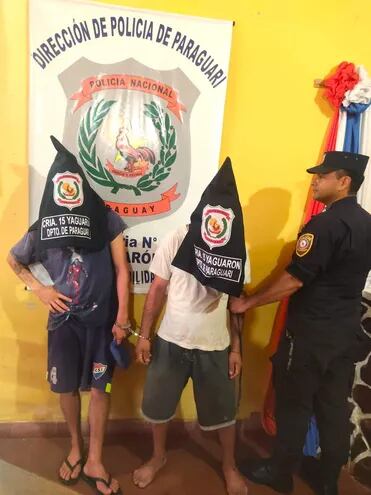 Los detenidos por el hurto de una mochila en Yaguarón.