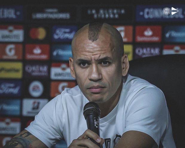 Sergio Otálvaro habló en conferencia de prensa y brindó sus expectativas del compromiso ante Cerro.