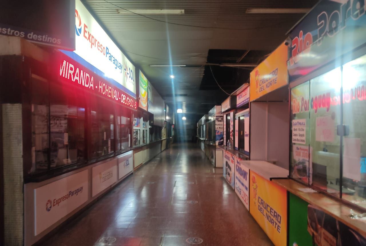 Terminal de Ómnibus de Asunción en la madrugada de este miércoles.