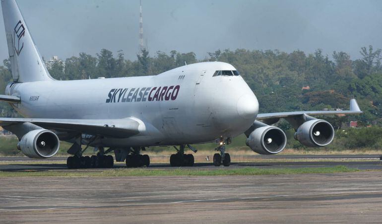 Llega Avion Carguero Con 41 000 Kilos De Insumos Hospitalarios Para Hacer Frente A La Pandemia Nacionales Abc Color