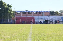 El estadio Víctor Ramón Isasi, de la ciudad de Fernando de la Mora albergará esta mañana el encuentro entre 1° de Marzo y Atlético Juventud.