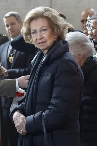 La reina Sofía en la procesión del Santísimo Cristo de los Alabarderos, el Viernes Santo en el Palacio Real de Madrid.