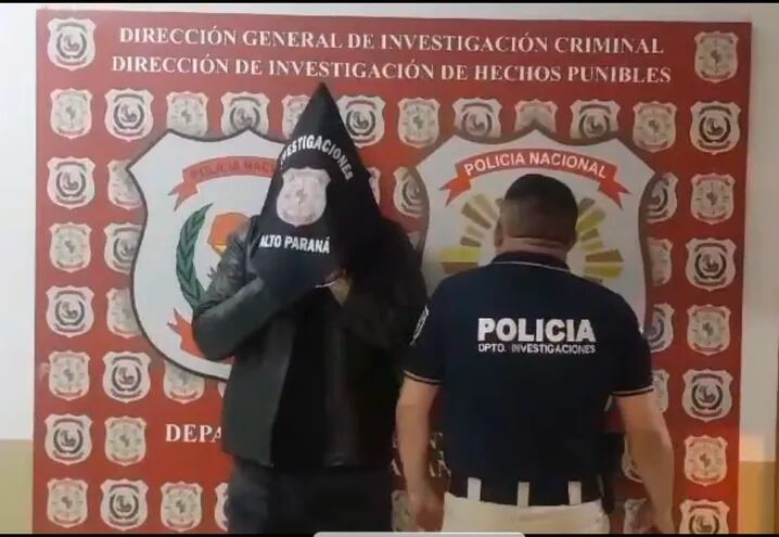El sospechoso Armando Daniel Gimenez Ramírez en sede de la Policía.