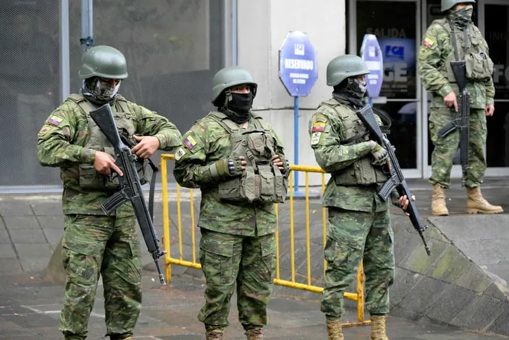 Ecuador está en estado de excepción y en un “conflicto armado interno”, contra las bandas criminales.