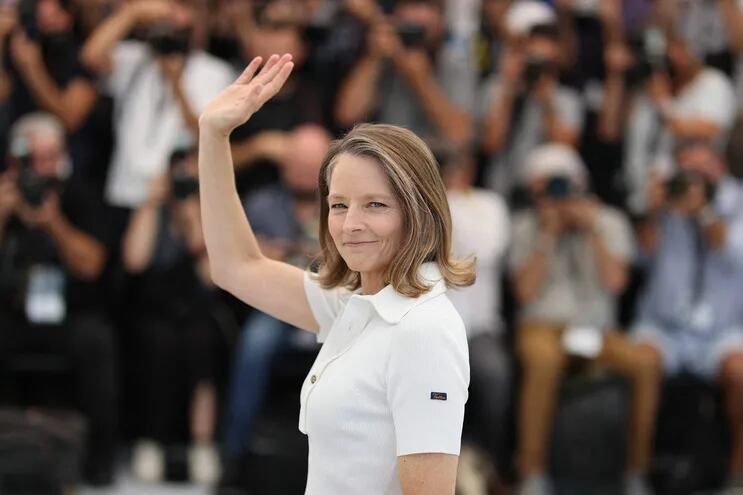 La actriz y directora estadounidense Jodie Foster llega al Festival de Cannes donde recibirá la Palma de Oro en reconocimiento a su trayectoria.