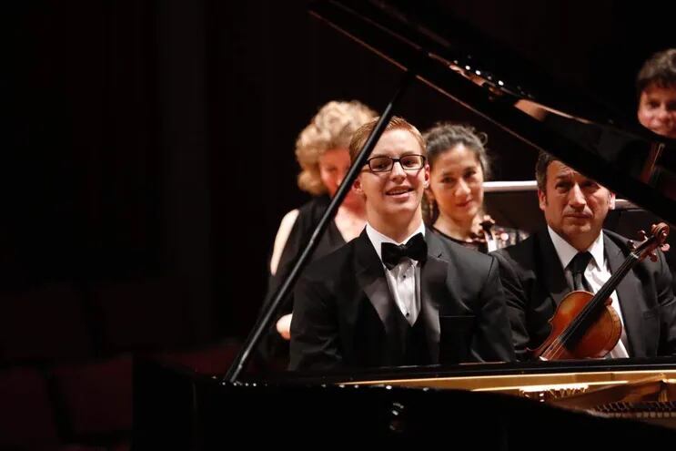 El pianista estadounidense Wiley Skaret, de 19 años, se presentará hoy en el Teatro Municipal "Ignacio A. Pane".
