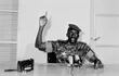El capitán Thomas Sankara, presidente de Burkina Faso brinda una conferencia de prensa en 1986.