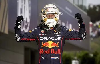 El piloto neerlandés Max Verstappen (Red Bull Racing) se proclamó campeón del Mundo tras su victoria en el Gran Premio de Japón de Fórmula Uno en el circuito de Suzuka.