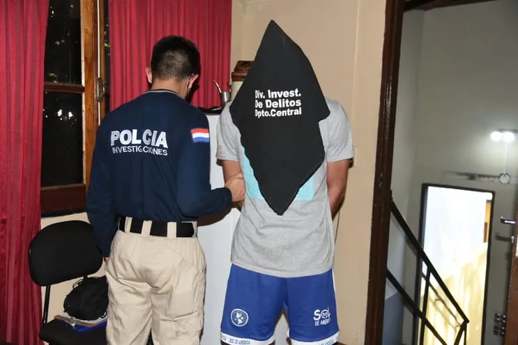 Iván Bobadilla García fue detenido esta mañana durante un allanamiento llevado a cabo en su domicilio.
