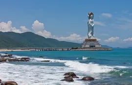 estatua-de-guan-yin-hainan-94451000000-1702214.jpg