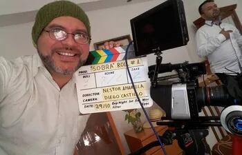 sobra-y-abrazame-son-los-cortometrajes-del-director-paraguayo-nestor-amarilla-que-se-estrenan-hoy-en-el-centro-cultural-de-espana-juan-de-salazar-04226000000-1608667.jpg