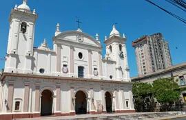 Fachada de la Catedral Metropolitana de Asunción