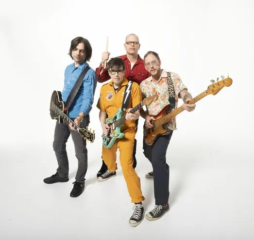 La banda de rock Weezer presentará este jueves canciones que formarán parte de los álbumes "Ok Human" y "Van Weezer".