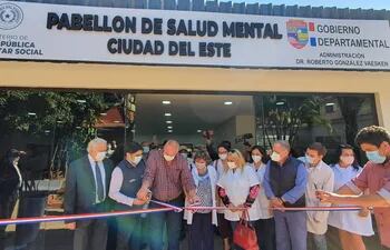 El acto de inauguración del nuevo pabellón contó con la presencia de autoridades gubernamentales y de la Décima Región Sanitaria.