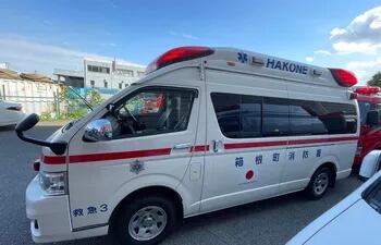 Ambulancia donada por el gobierno del Japón que, según denunció el Dr. Juan Villalba, casi se pierde por negligencia del anterior intendente municipal.